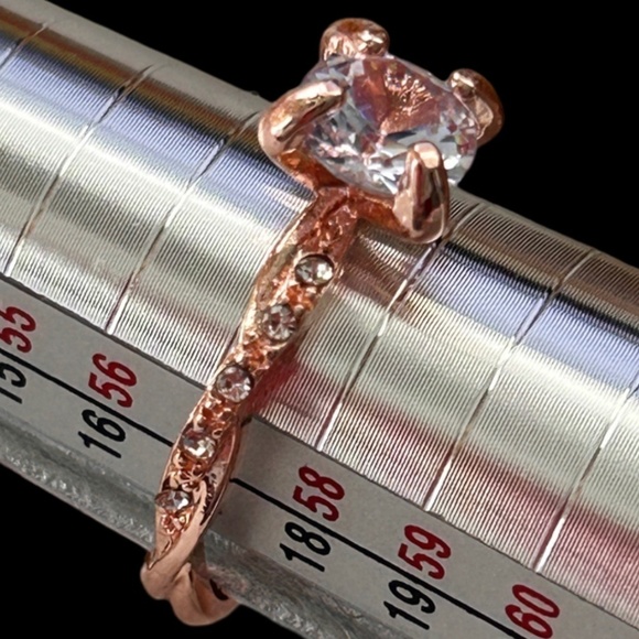 Rose Gold Solitaire Simulated Zircon Ring Fashion Dinner Cocktail Side Stones - Picture 5 of 10